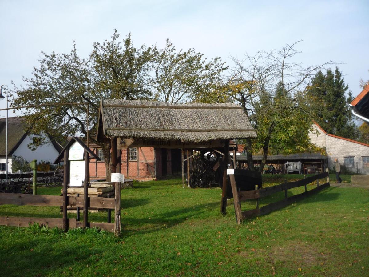 Zum Schwarzen Stiefel- Ferienwohnung Atelierhaus Rankwitz Экстерьер фото